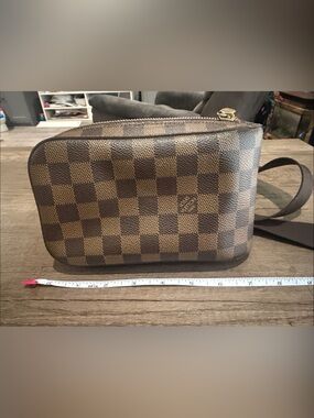 Louis Vuitton Brown bumbag